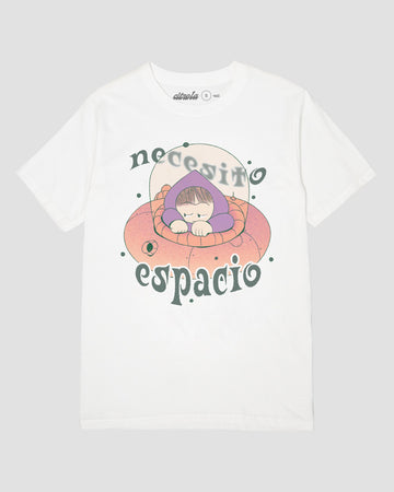 NECESITO ESPACIO UNISEX TEE